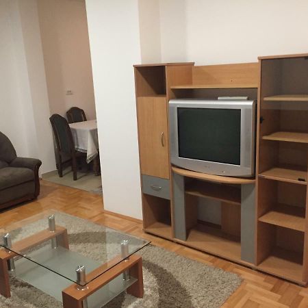 Appartement Stan Na Dan Centar à Šabac Extérieur photo